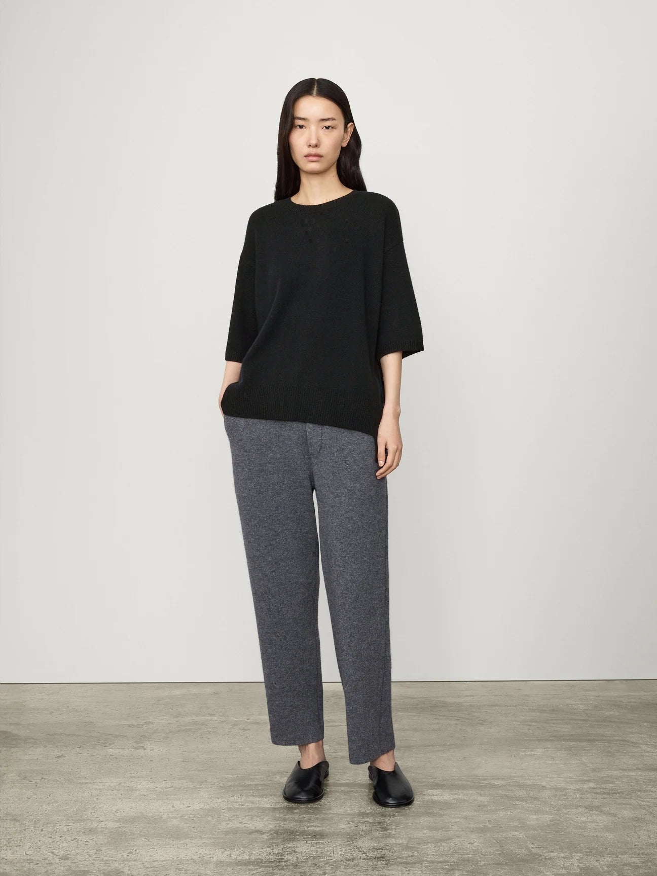 Lisa Yang Cashmere Top in Black