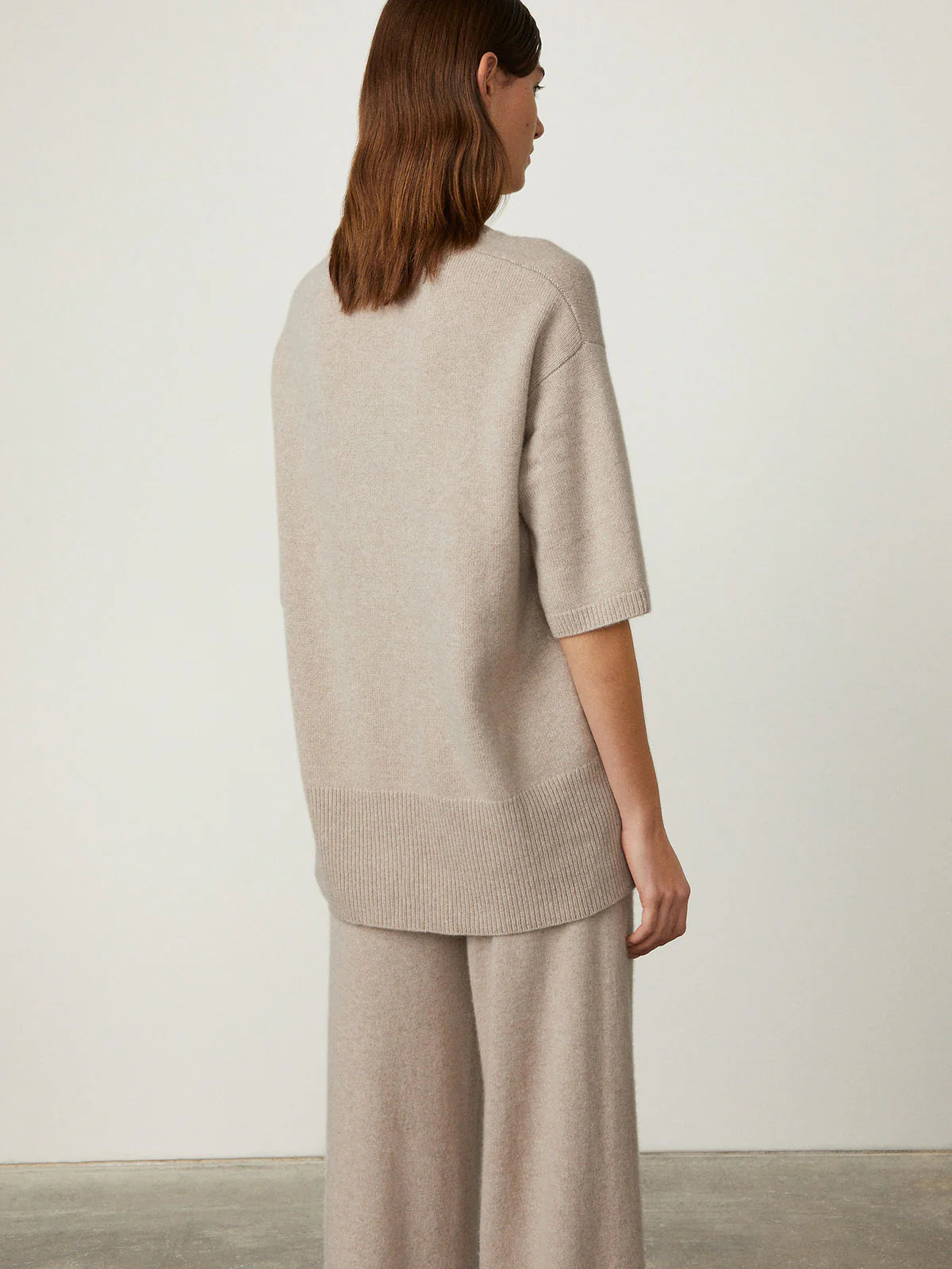 Lisa Yang Cashmere Top in Sand