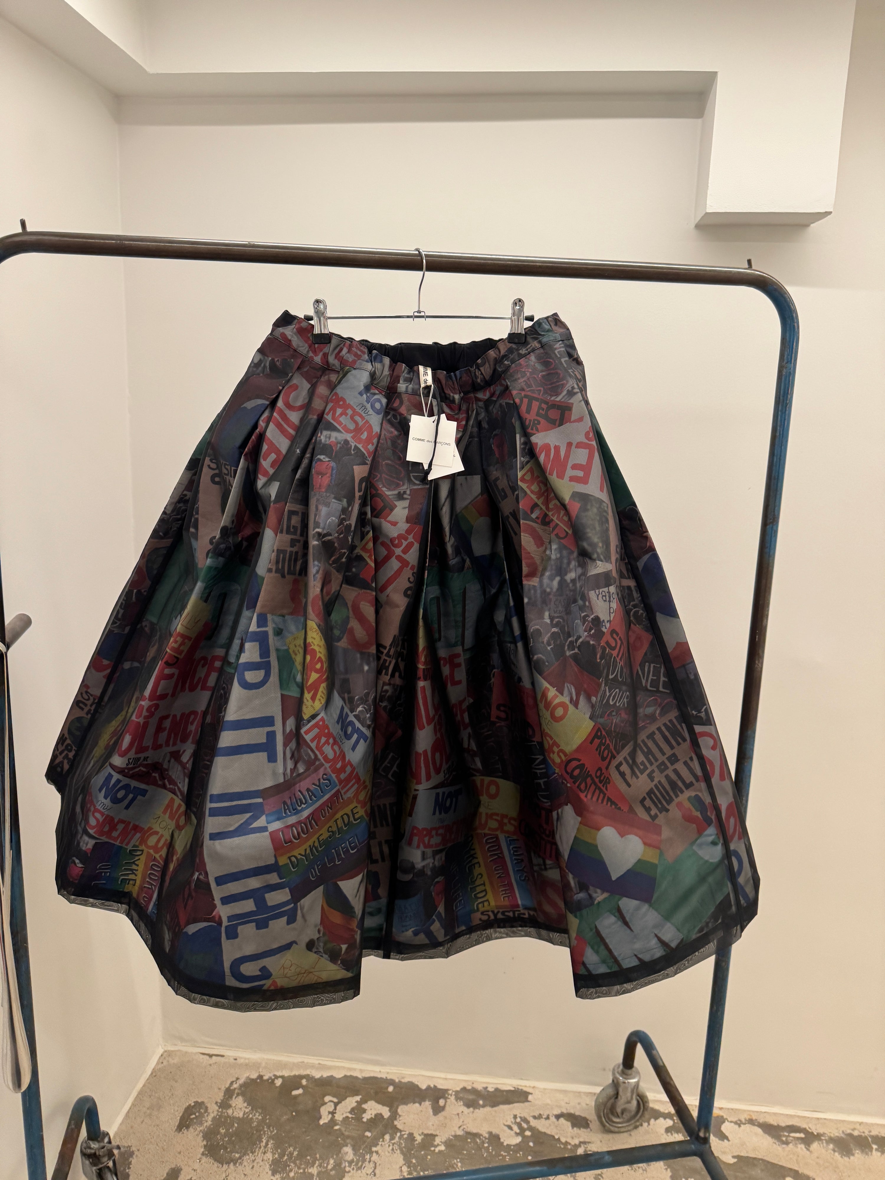 Comme des Garçons World skirt RUNWAY