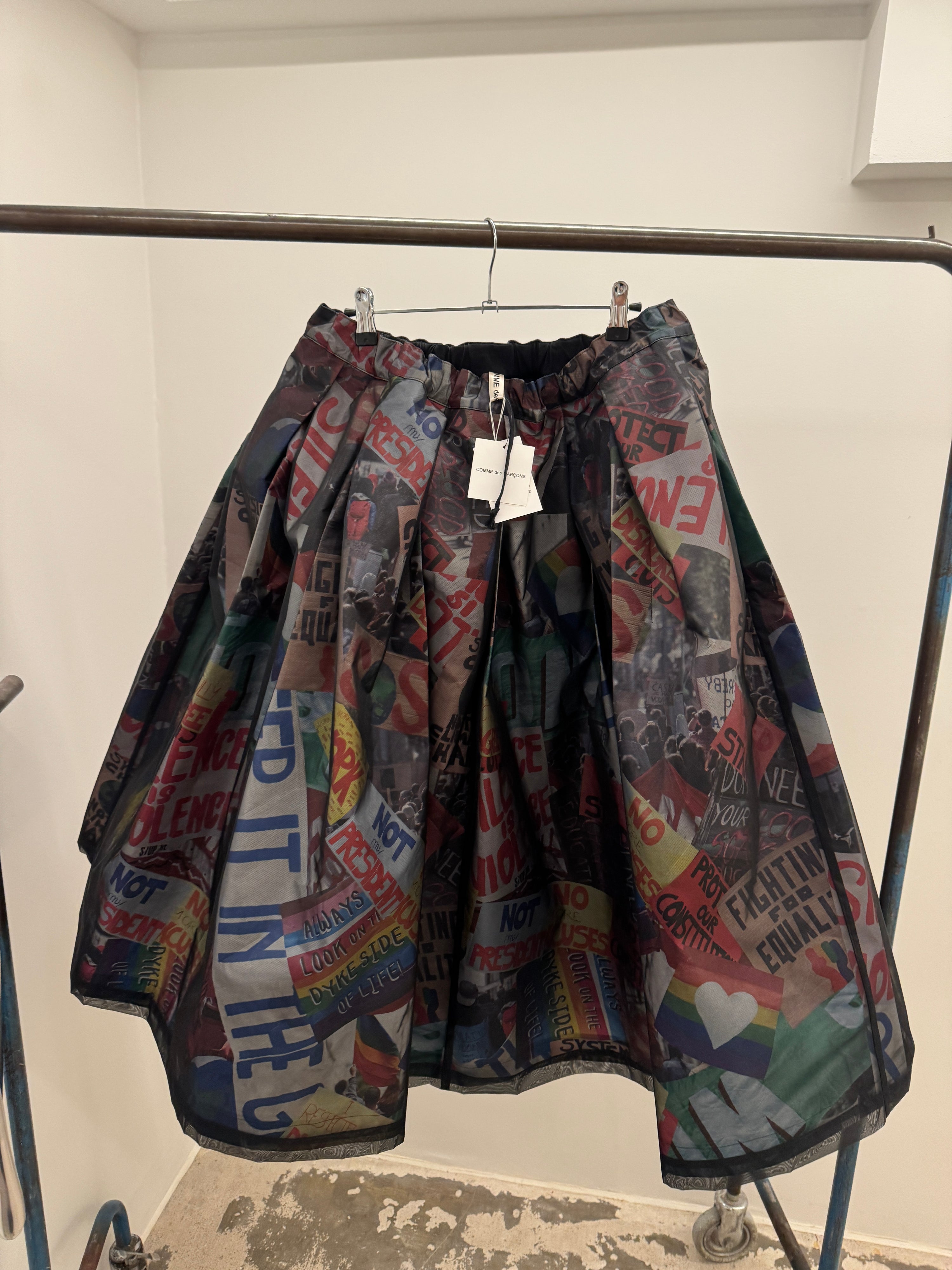 Comme des Garçons World skirt RUNWAY