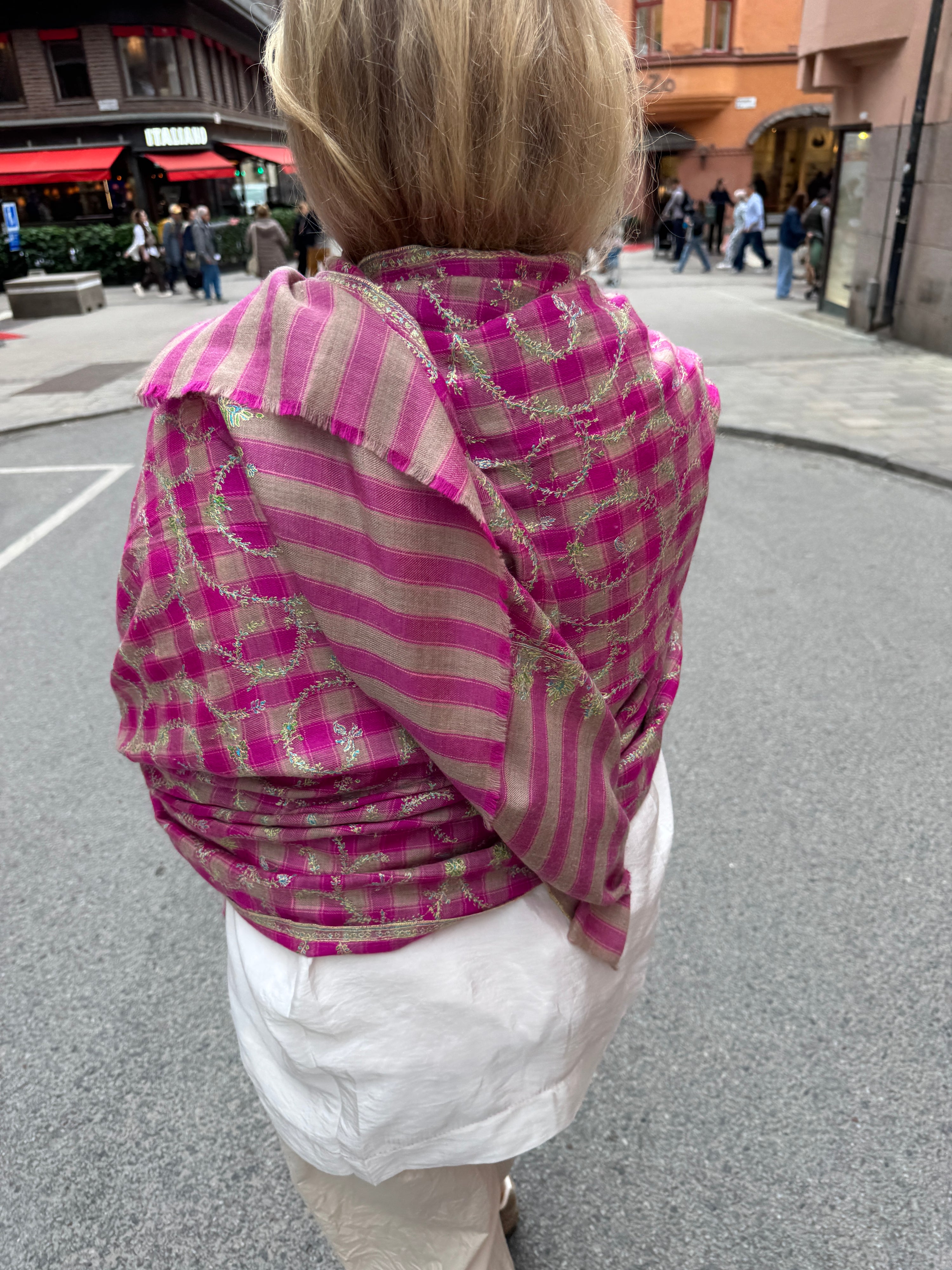 Yaser Shaw Scarf - Magenta