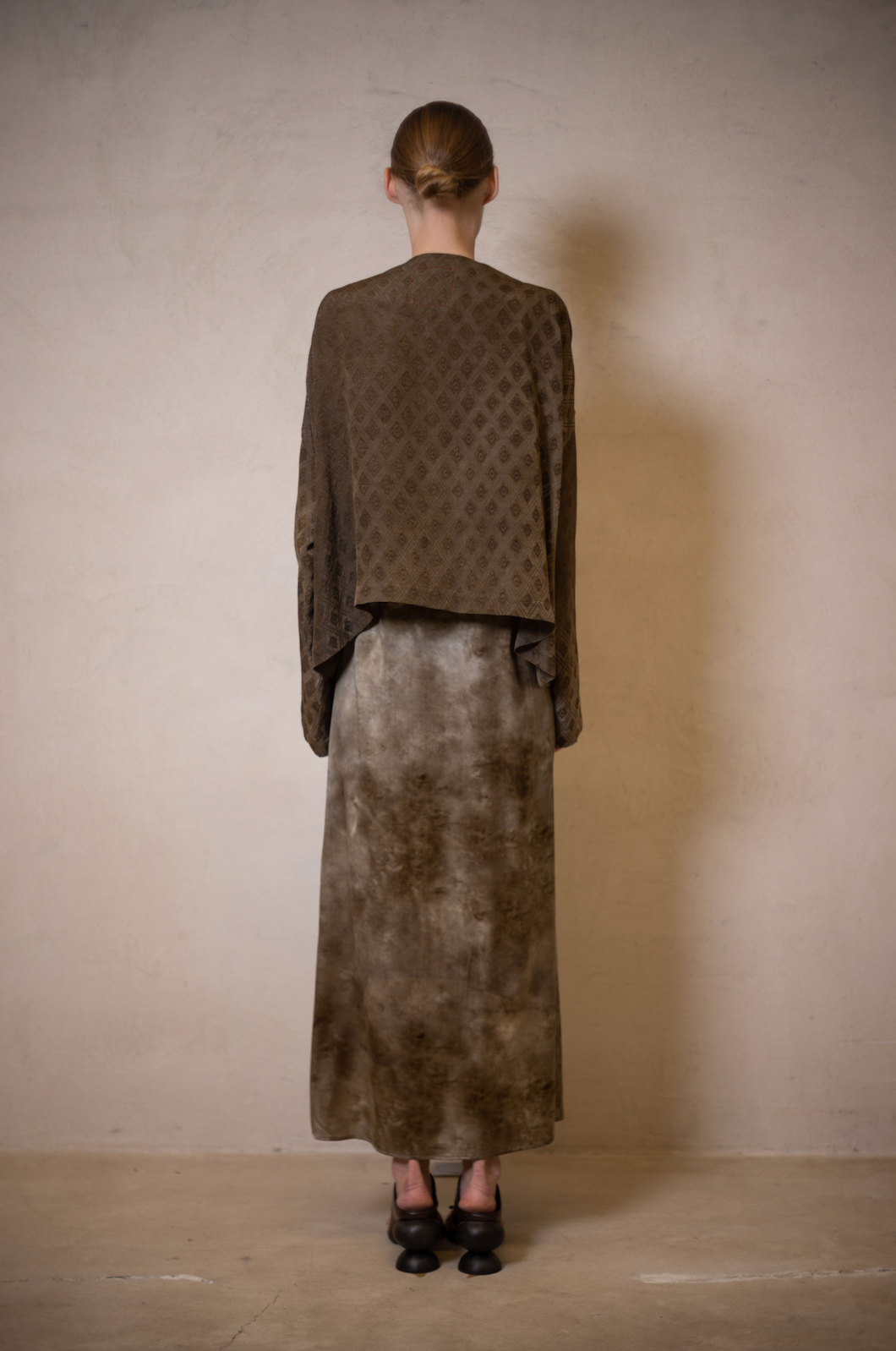 Uma Wang Torino cropped jacket (available in black and brown)