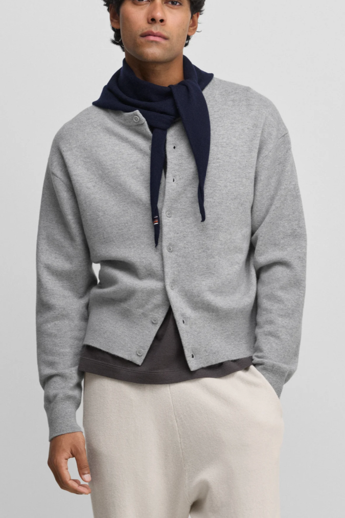 extreme cashmere x Cardigan in Grey